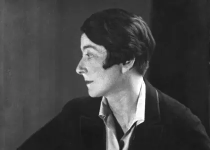AnyConv.com__a-photograph-of-eileen-gray_20191127202047Y0tWB1HFVN
