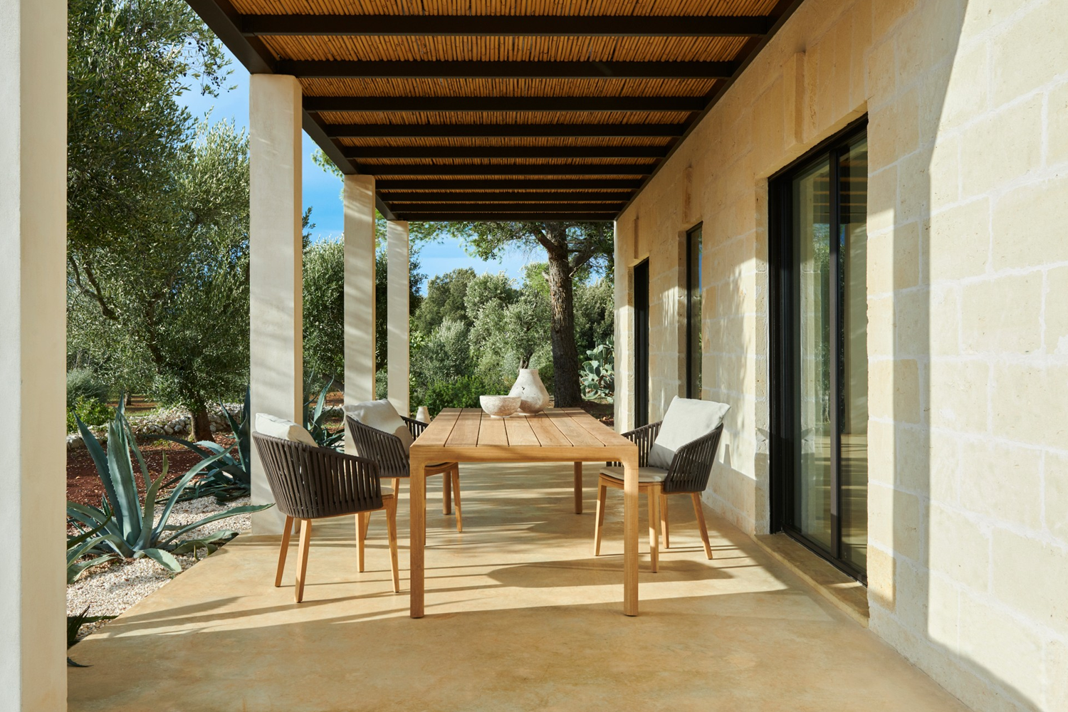 mesa de jantar illum tribu