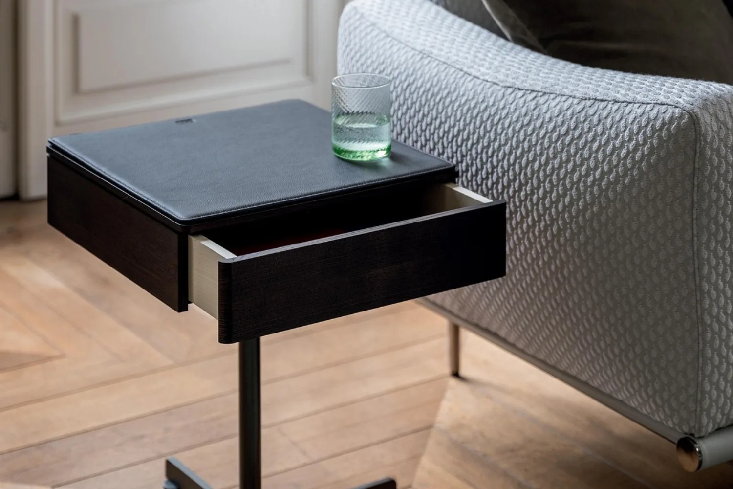 Mesa de Cabeceira Bob 4