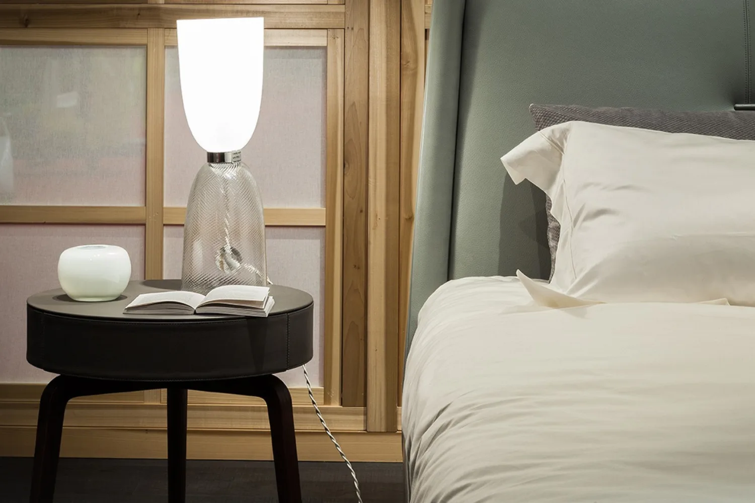 Mesa de Cabeceira Fiorile 2