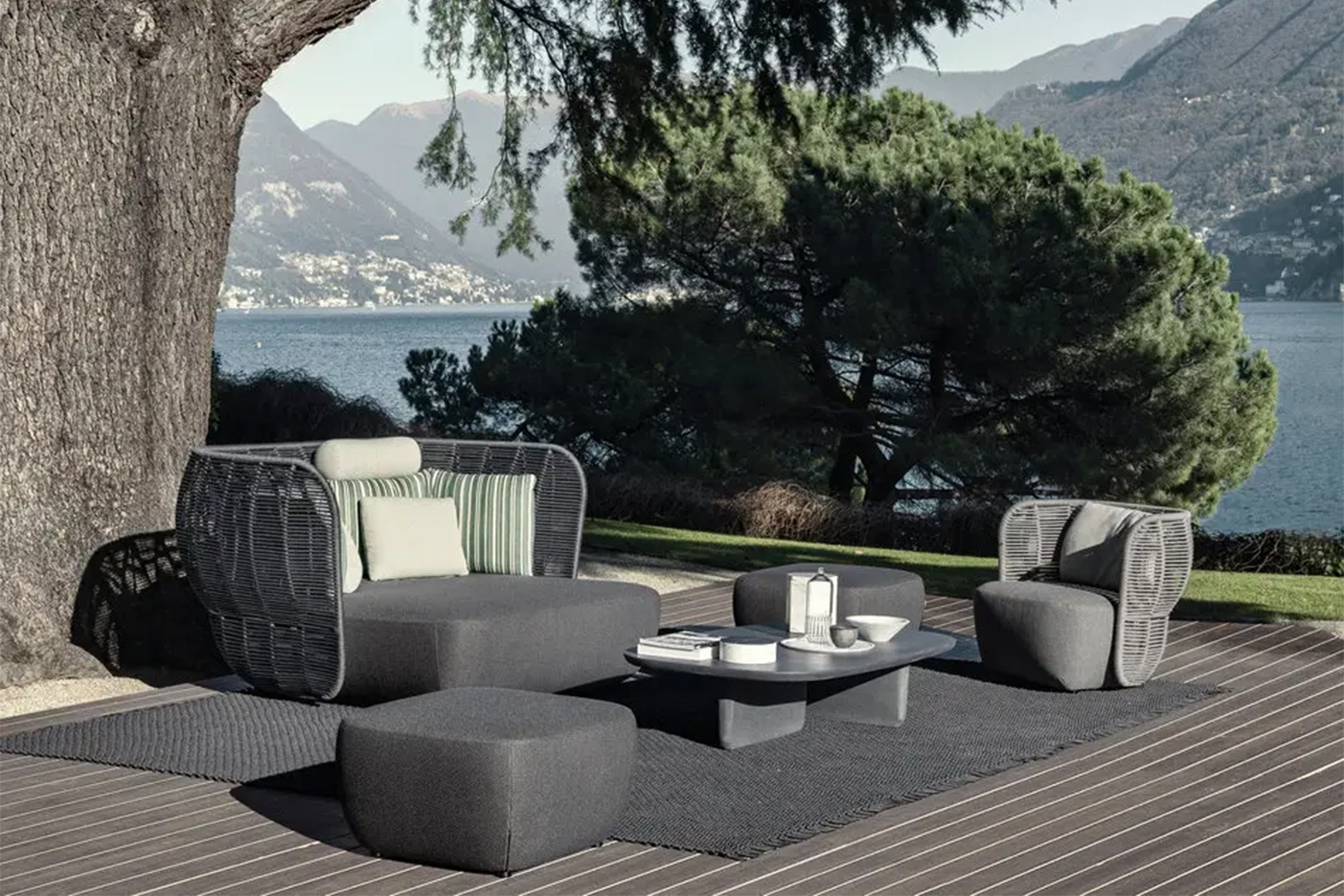 C01_Gallery_0_53076_outdoor_sofa_Bay_A-01_1