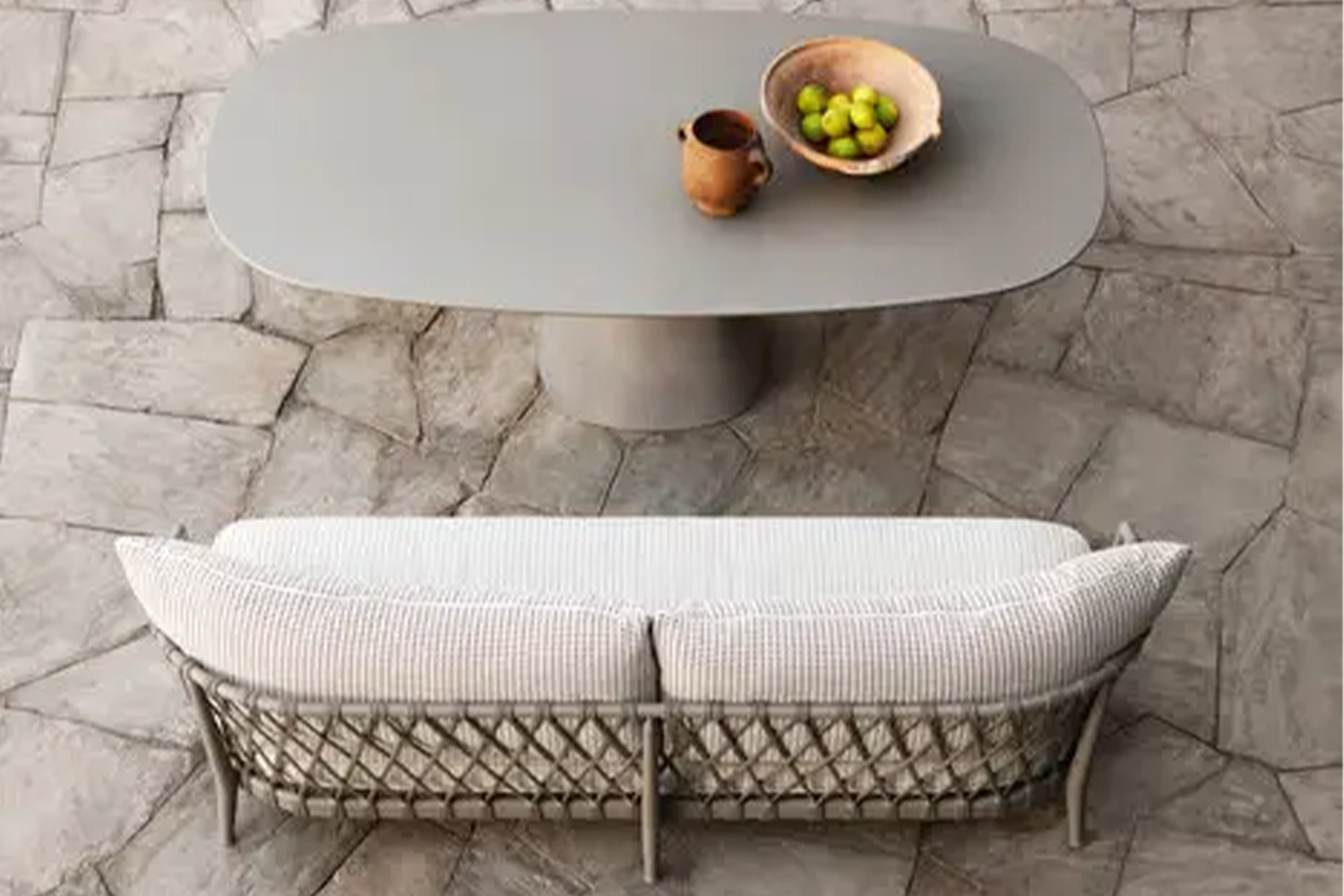 C01_Gallery_0_53107_outdoor_sofa_Erica-19_A-08_1