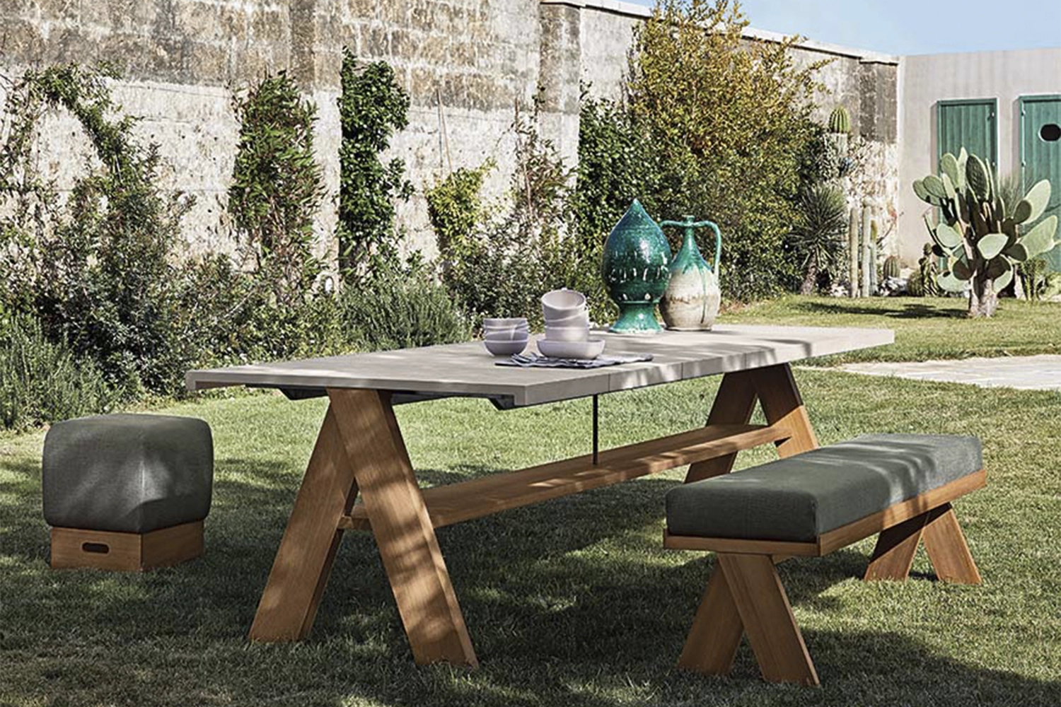 C01_Joi-open-air-setting-870x870-1