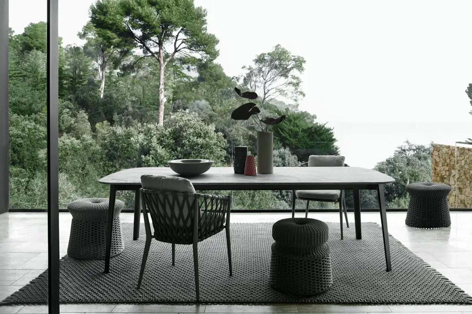 C02_Gallery_1_118_outdoor_table_Ginepro_A-04