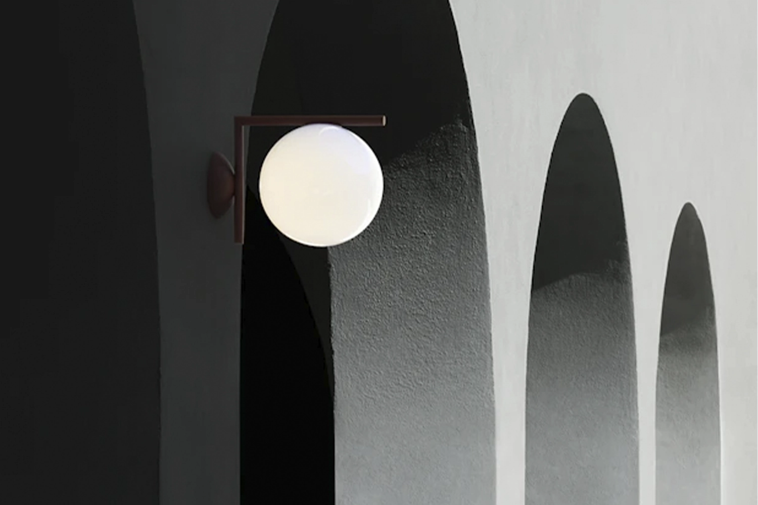 C02_P_Md_F-IC-Lights-Wall-Flos-Outdoor-highlight