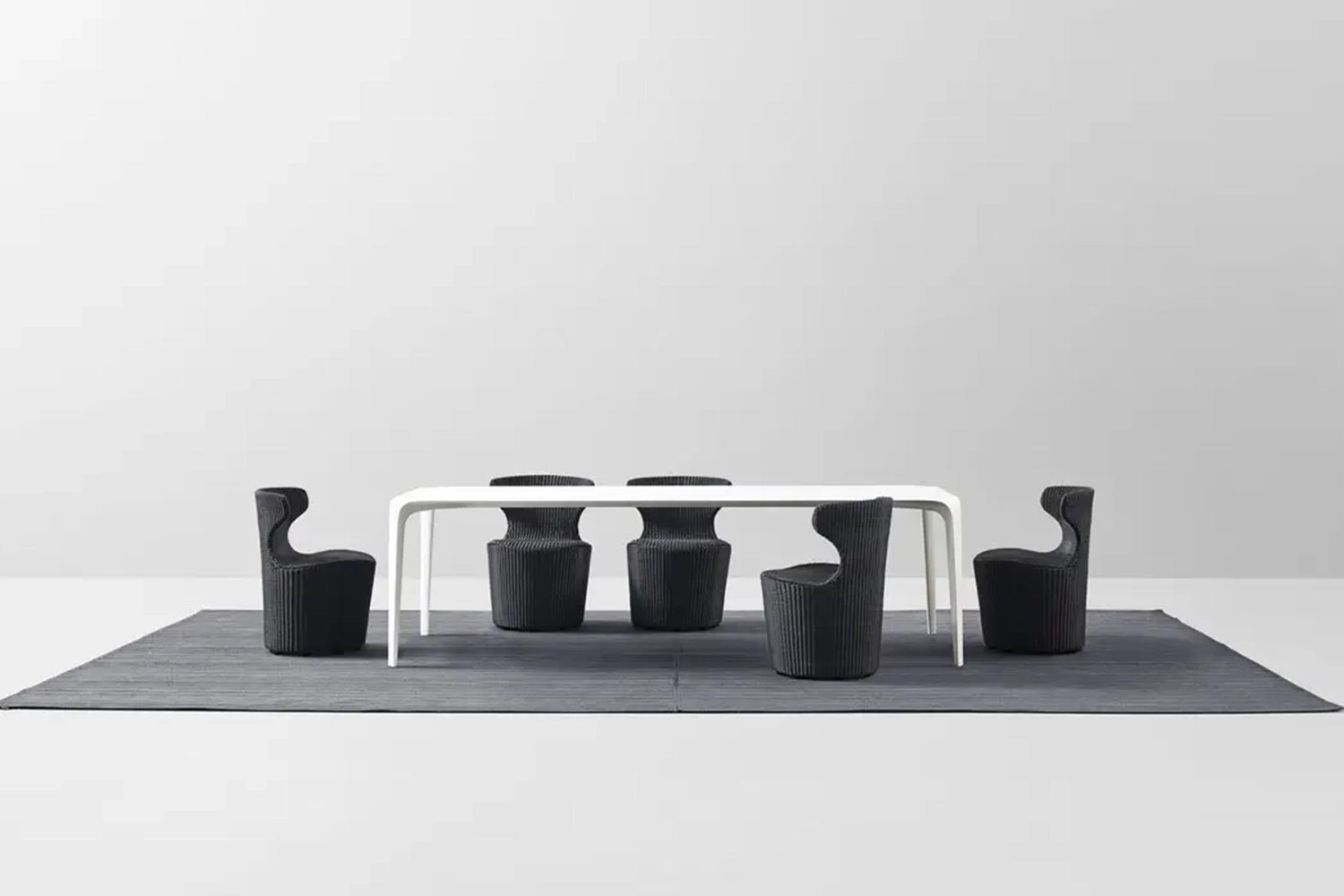 C03_Gallery_2_113631_outdoor_table_Link-Outdoor_A-03