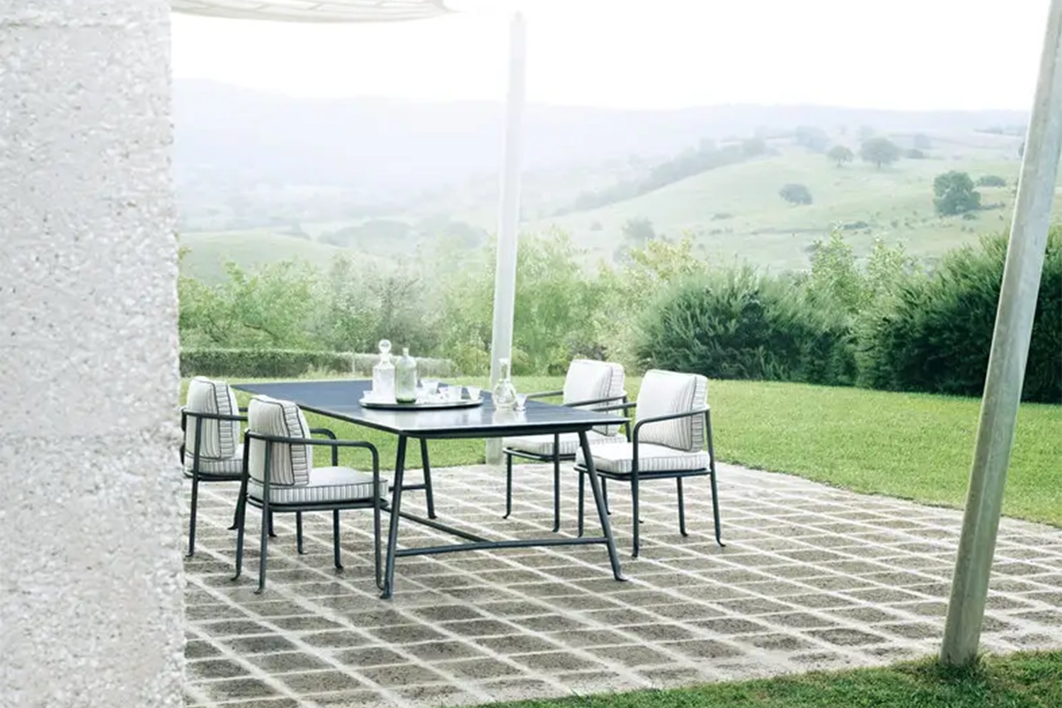 C03_Gallery_2_53079_outdoor_table_Borea_A-01_1