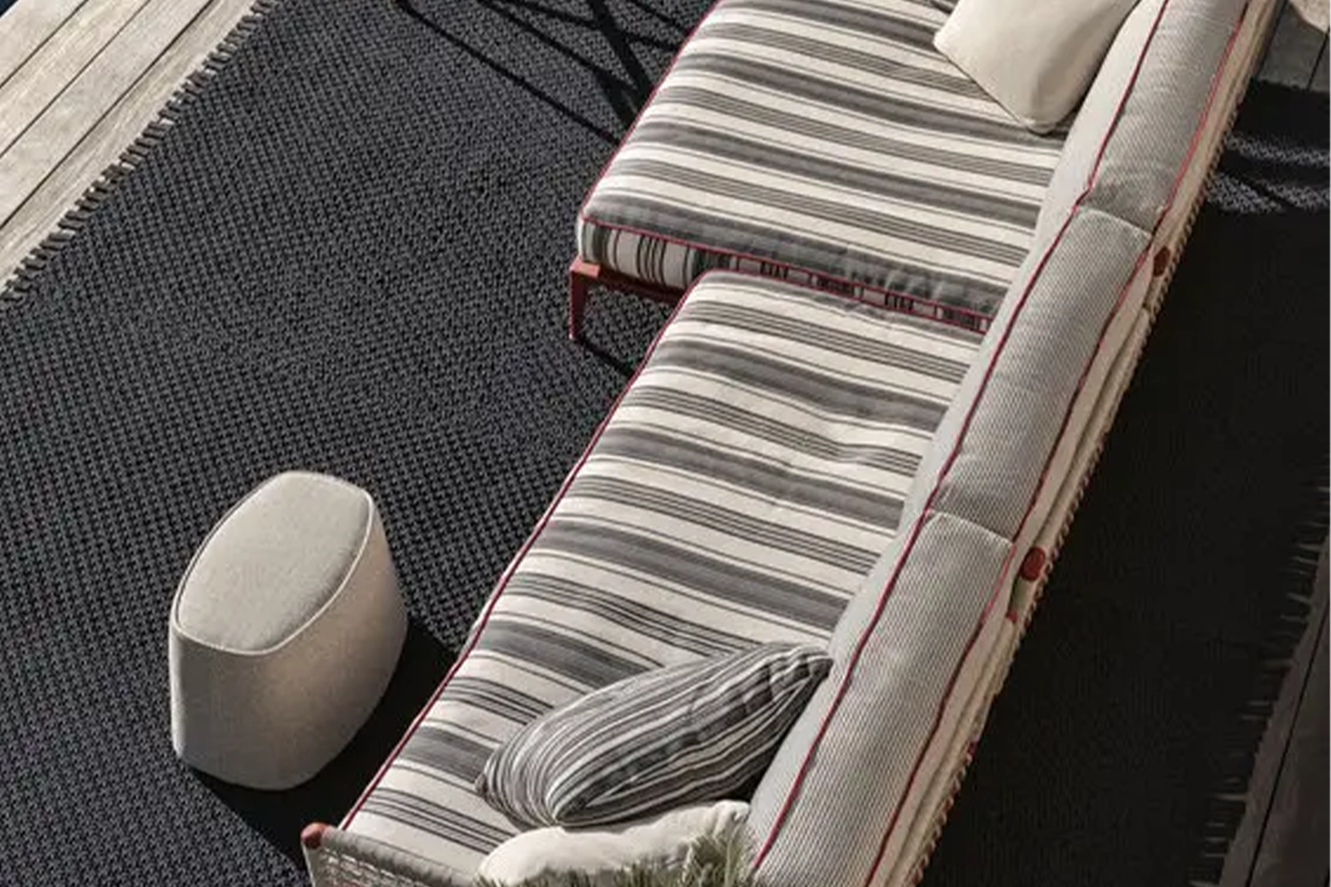 C05_Gallery_4_112_outdoor_sofa_Ribes_A-12_1