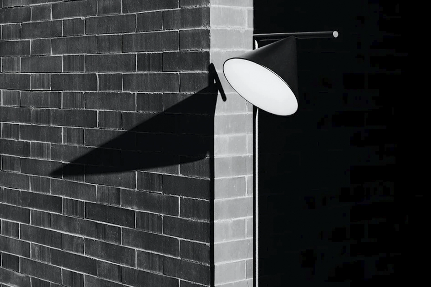 C08_captain-flint-floor-flos-outdoor-R-03