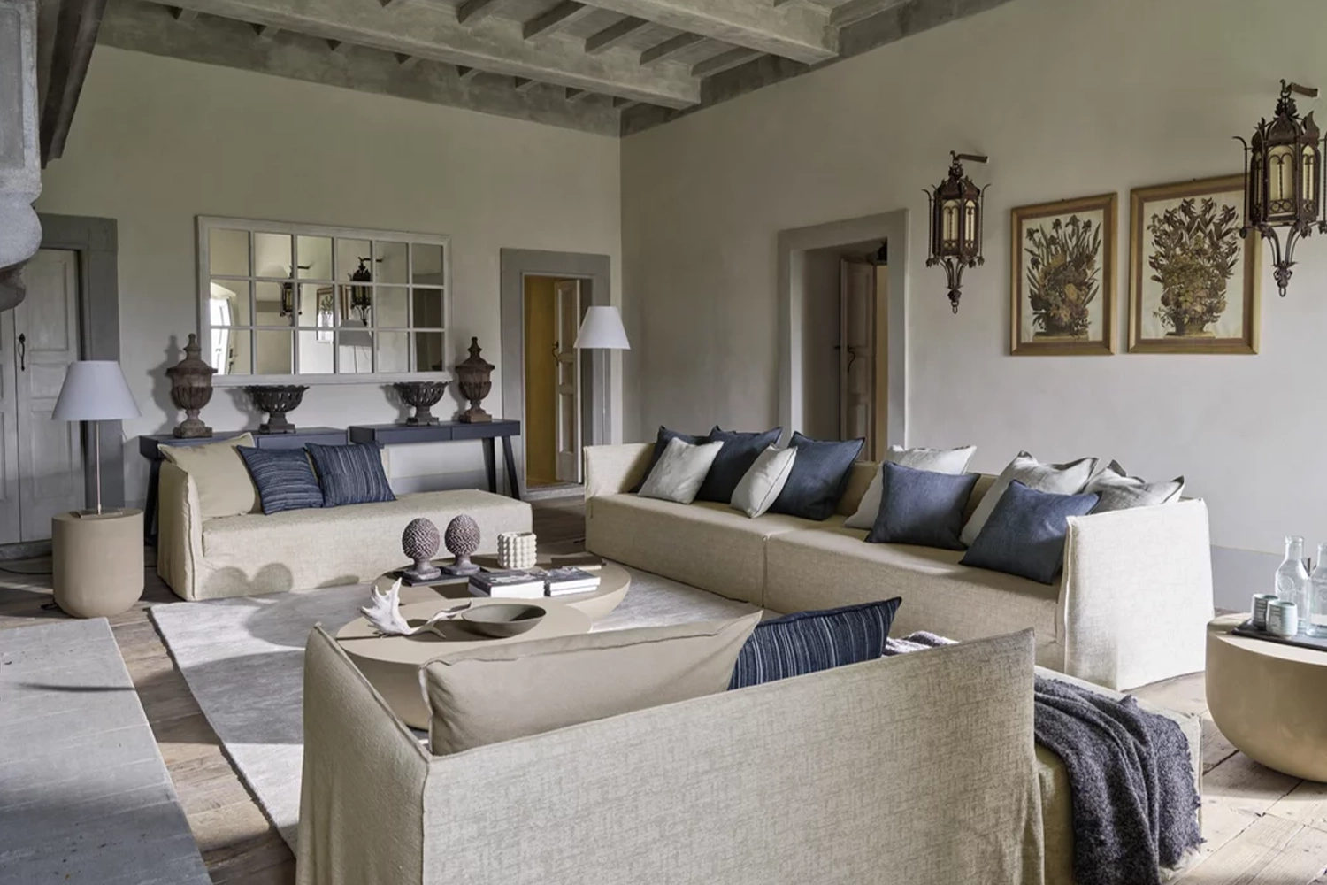 C08_gervasoni_ghost_090-091