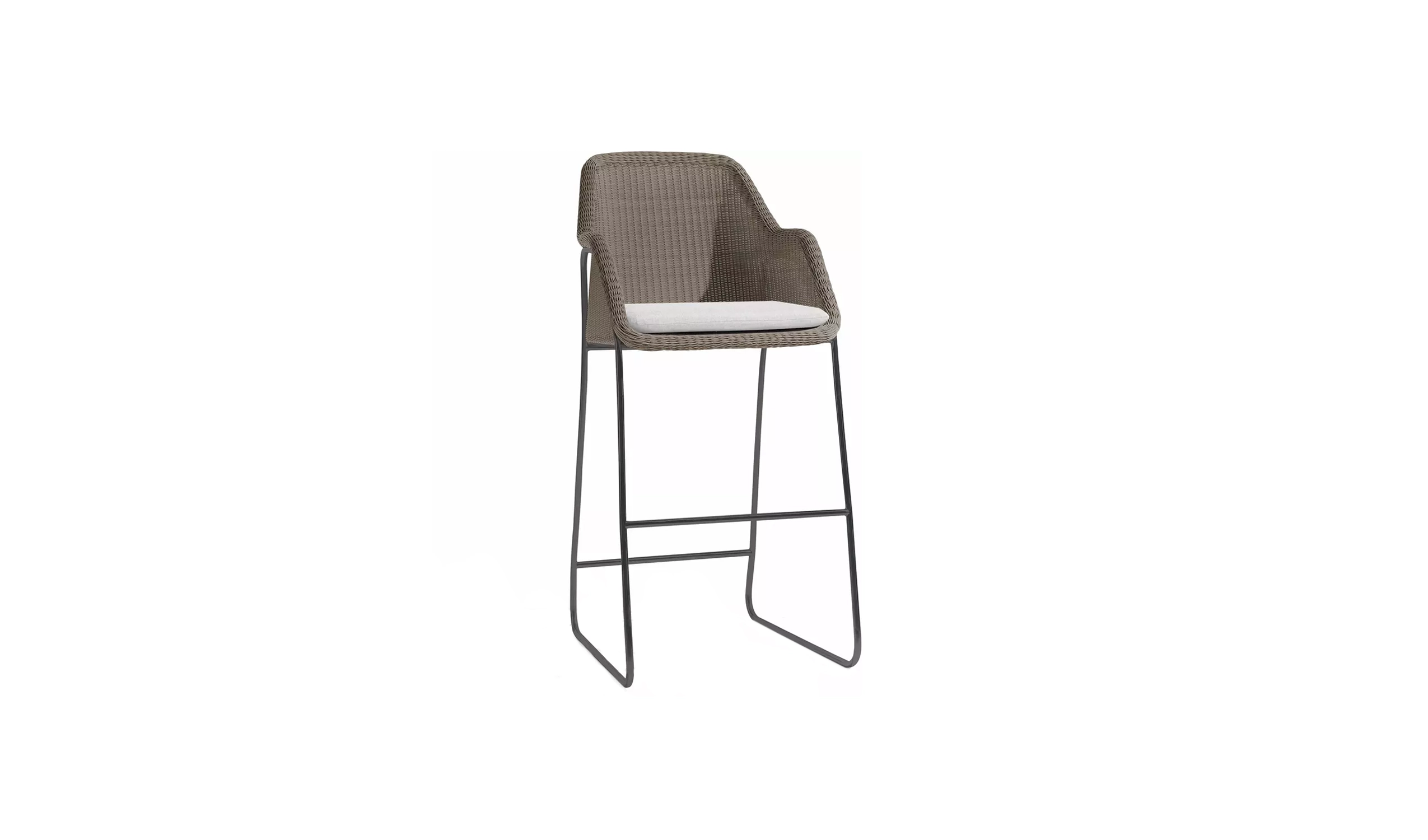 CAPA01_outdoor-bar-stool-with-back-mood-lava-hazel