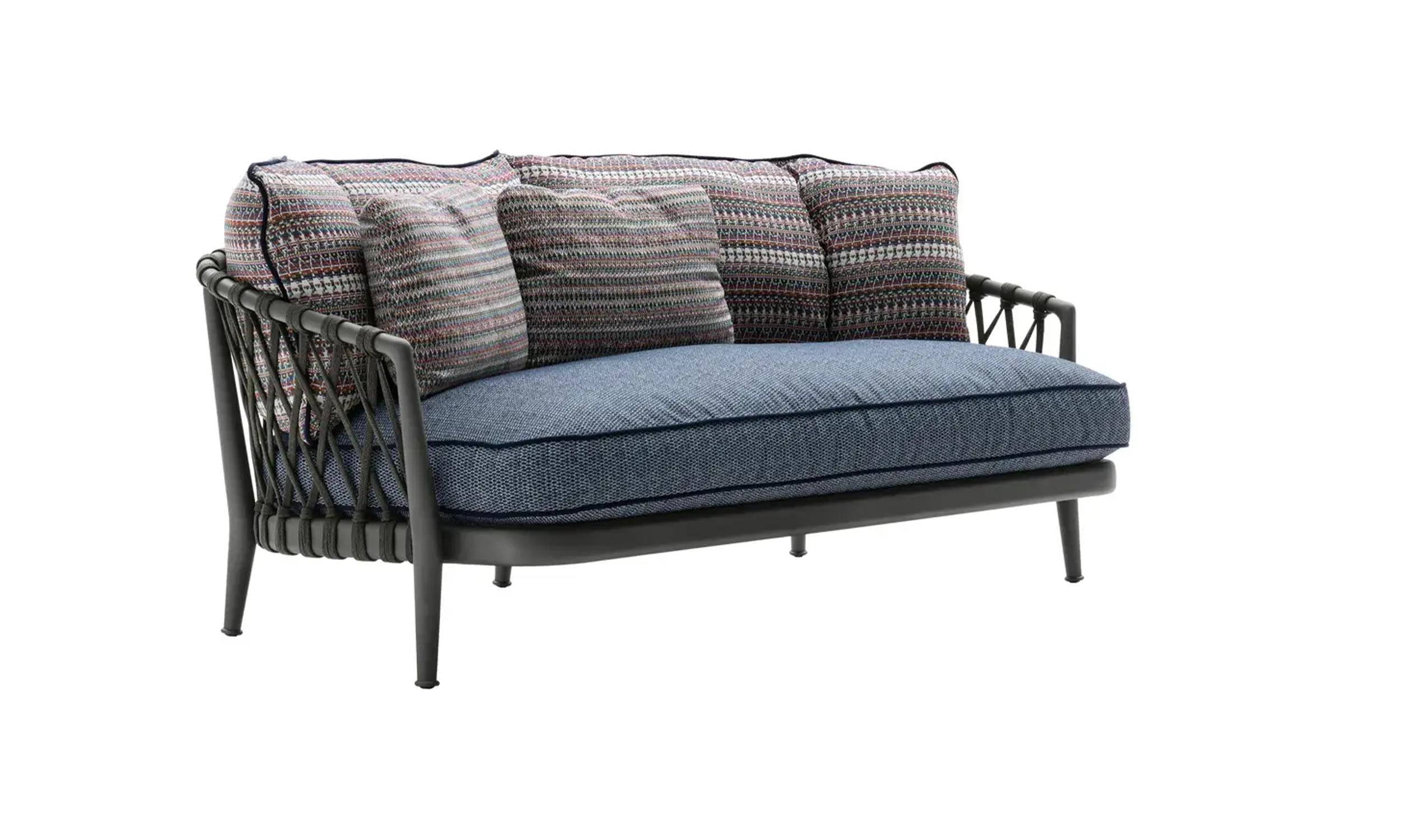 CAPA03_Slider_2_53107_outdoor_sofa_Erica-19_02_1