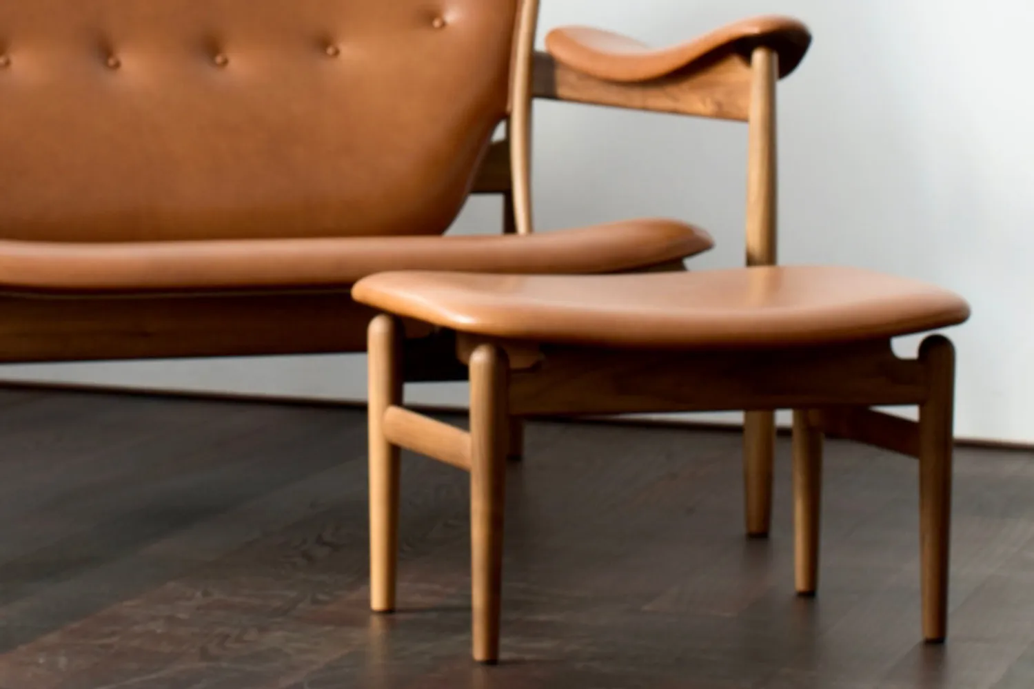 The-Chieftain-Footstool-1