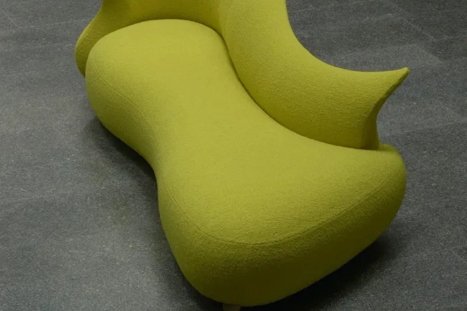 CARROSSEL-Amphora-Couch-Prolonged-1500-x-1000-px_-_6