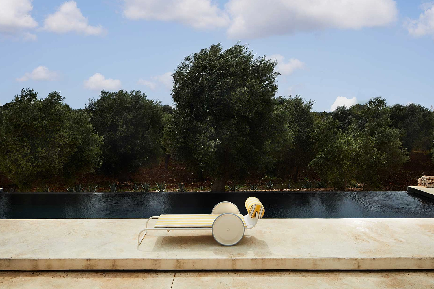 Espreguiçadeira Locus Solus