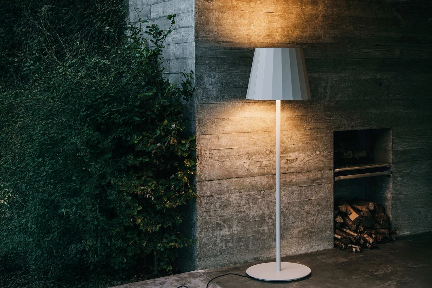 Luminária de Piso Objects