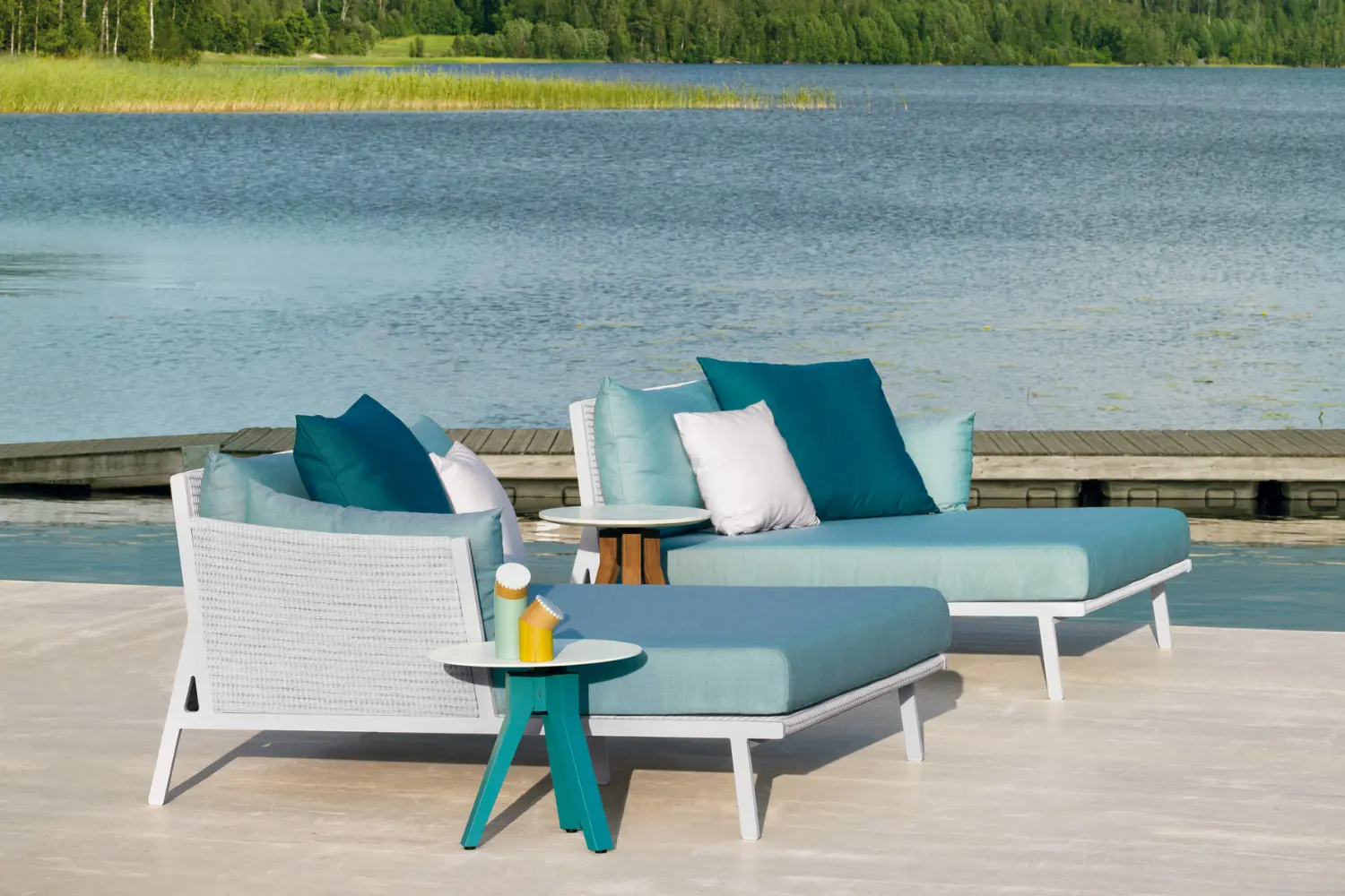 Mesa Lateral Maia Aluminium e Teak''