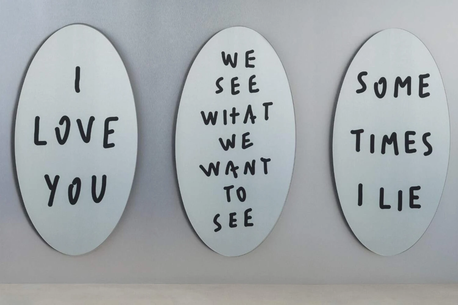 Espelhos Me From Outside 5