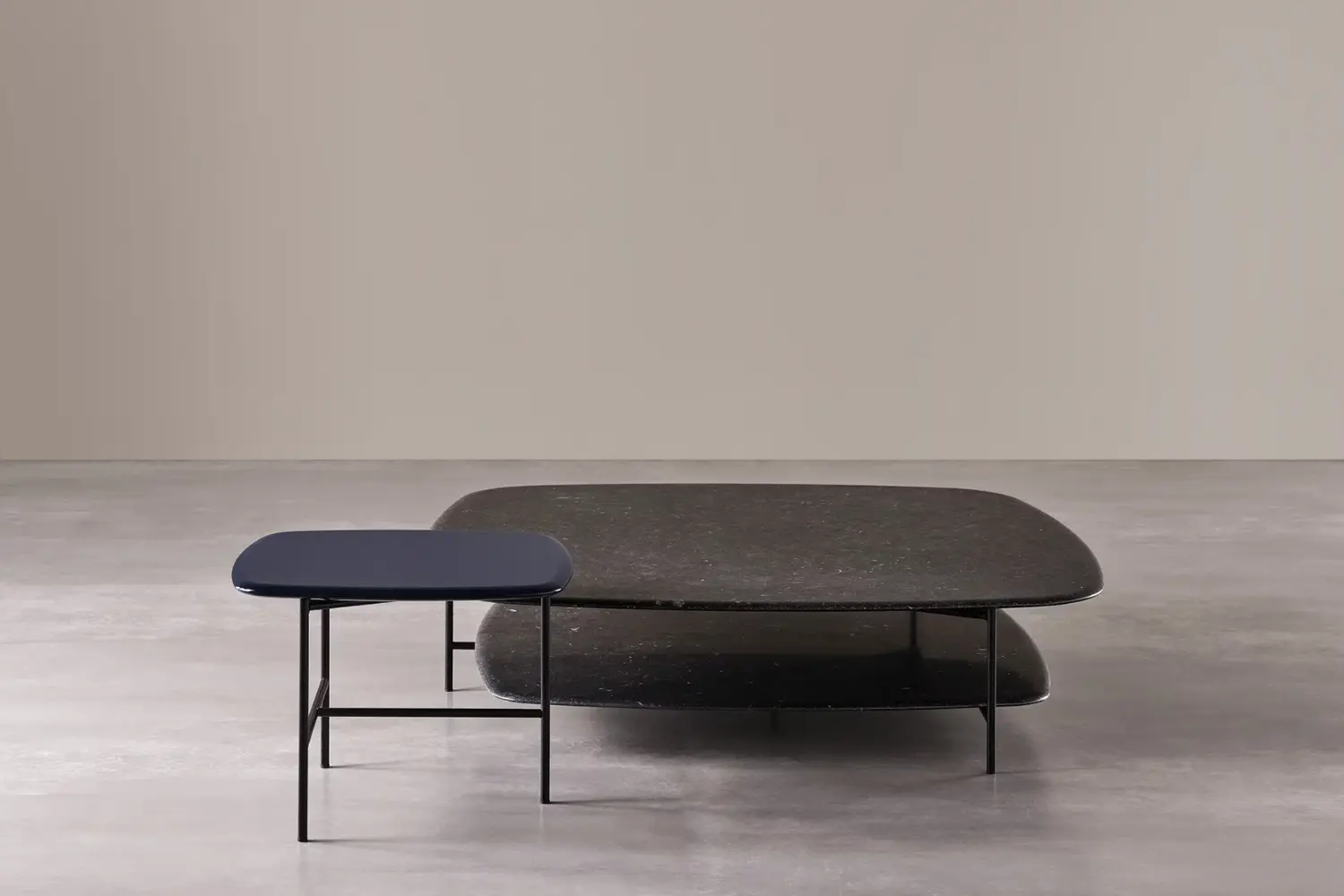 Mesa Lateral Adrian''