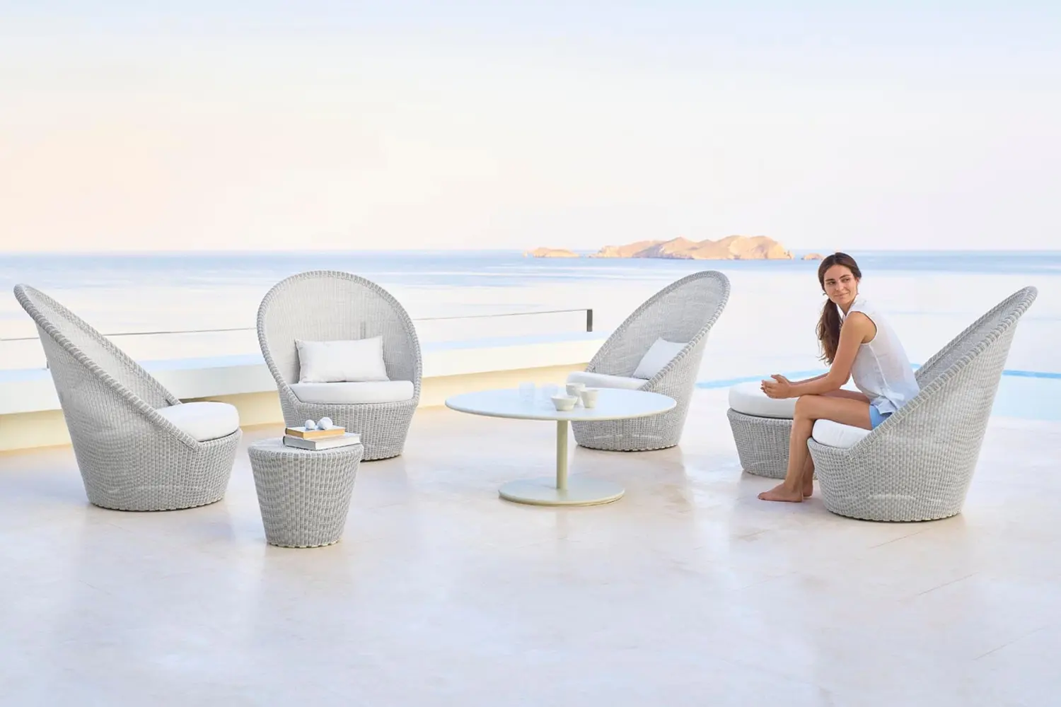 Poltrona Kingston com Rodinhas'