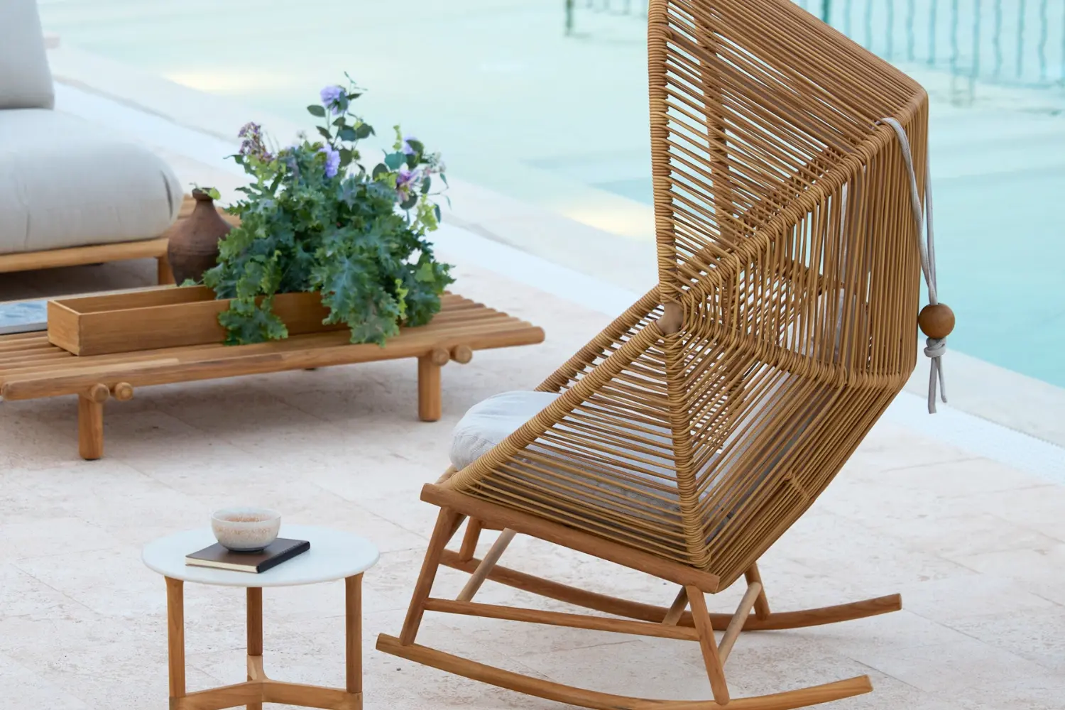 Poltrona de Balanço Hive''