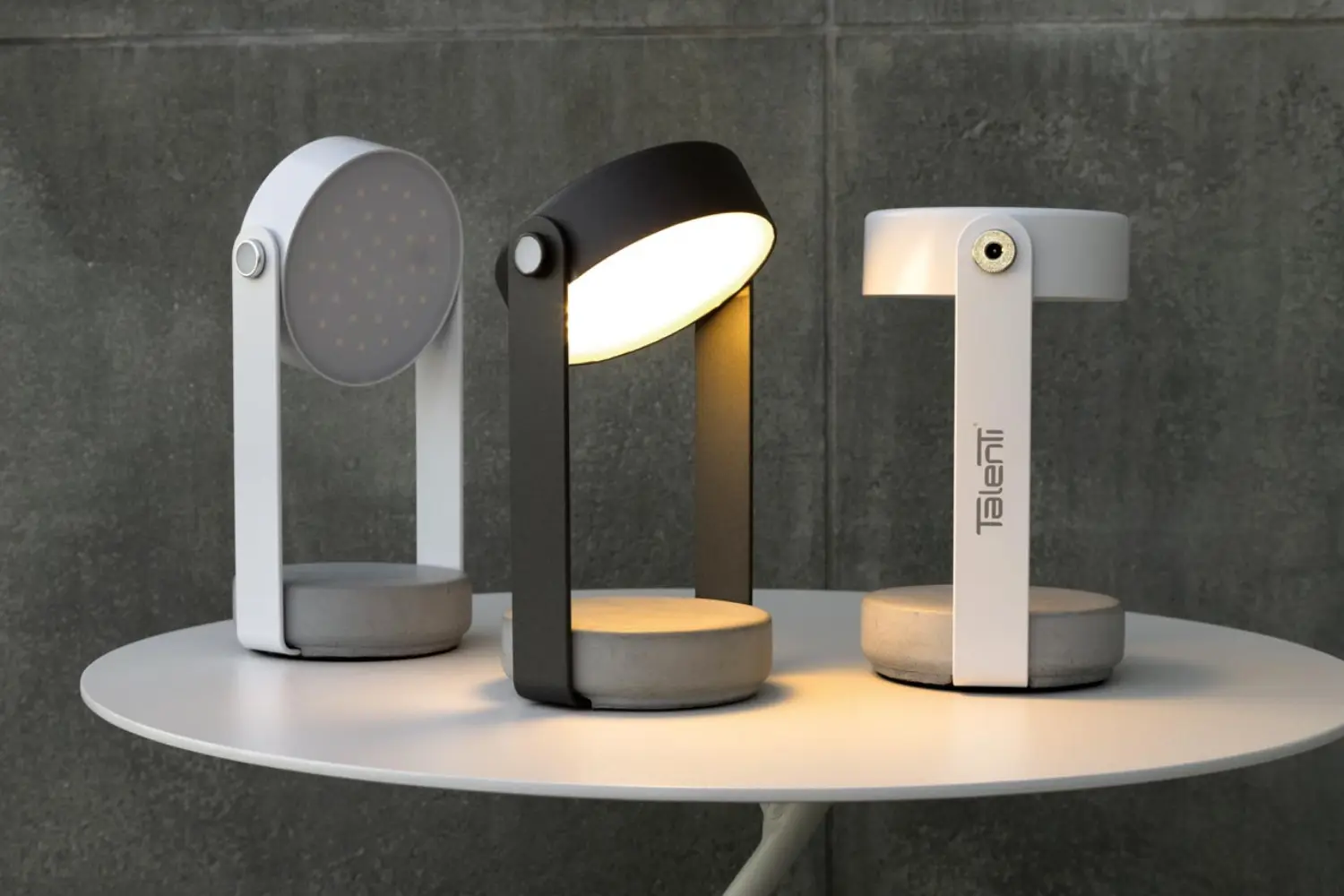 Luminária de Piso Tofee'