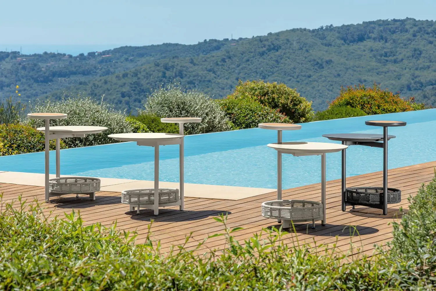 Mesa Lateral Sylvie'