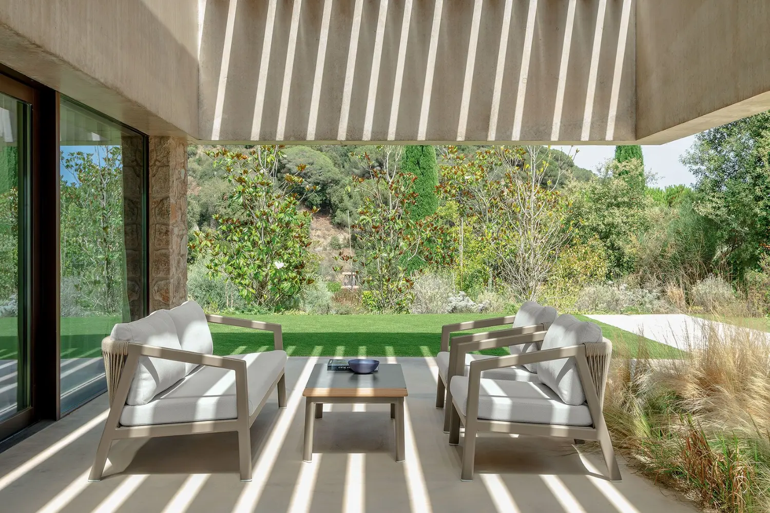 Mesa de Centro Nova''