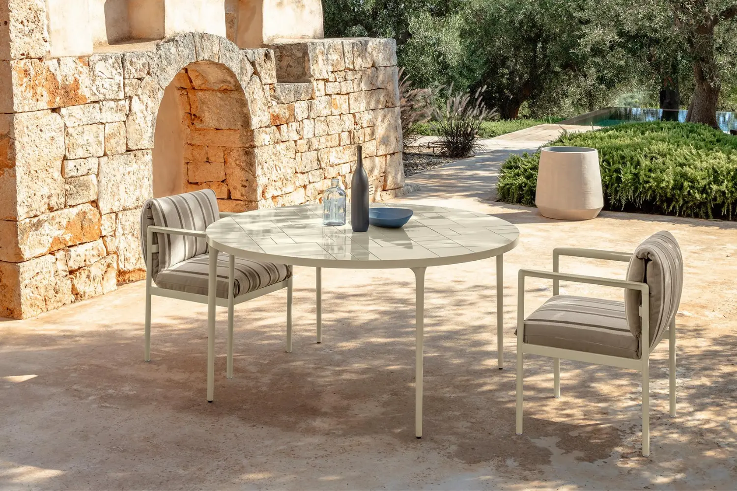 Mesa de Jantar Nalu'