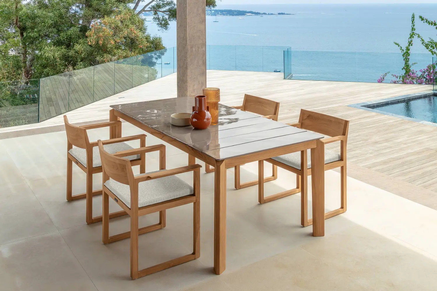 Mesa de Jantar Thea'