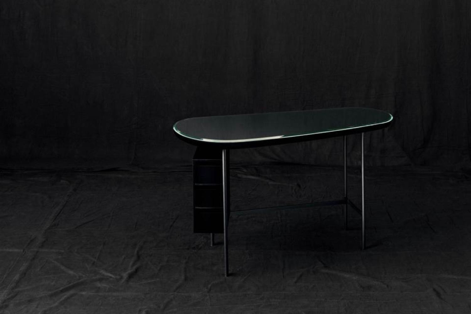 escrivaninha pebble''