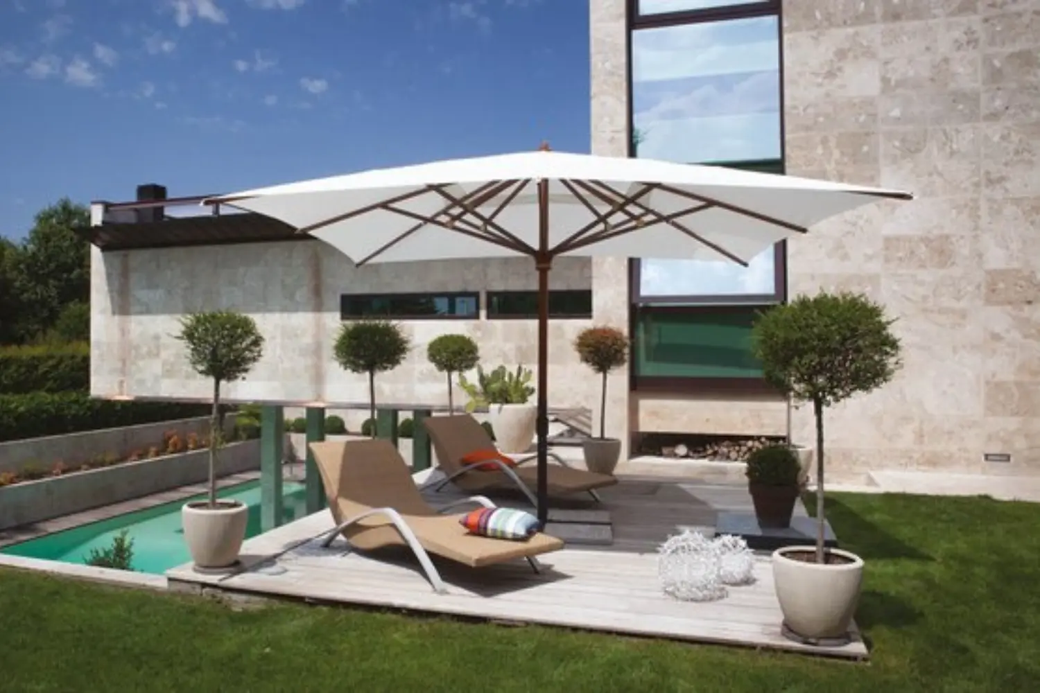 Ombrelone_Central Pole Montecarlo (2)