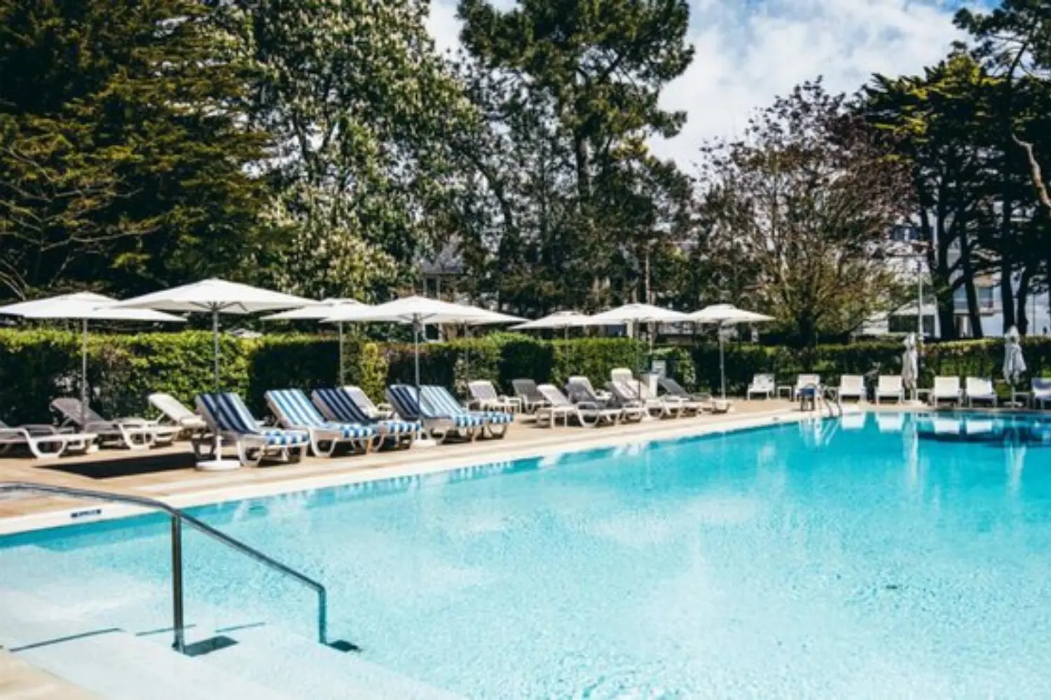 Ombrelone_Central Pole Onda_2