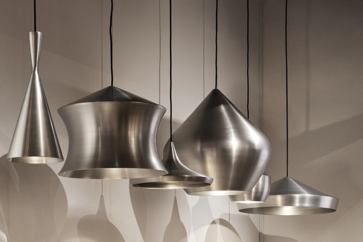 2Pendente Unbeaten Tall 1