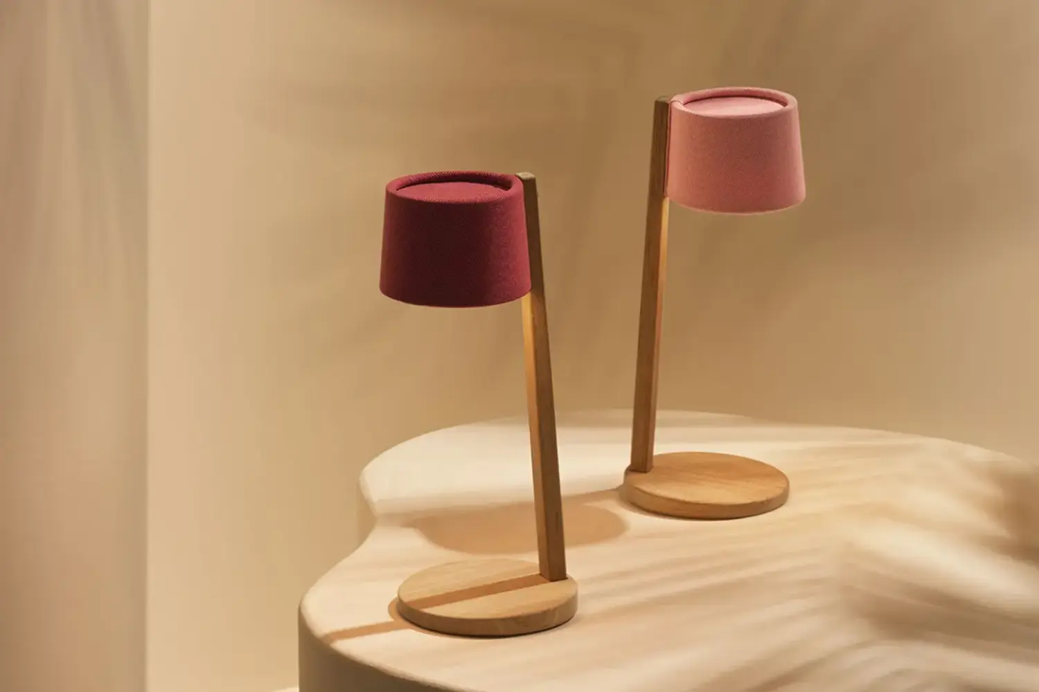 Luminária de Mesa Gaia1