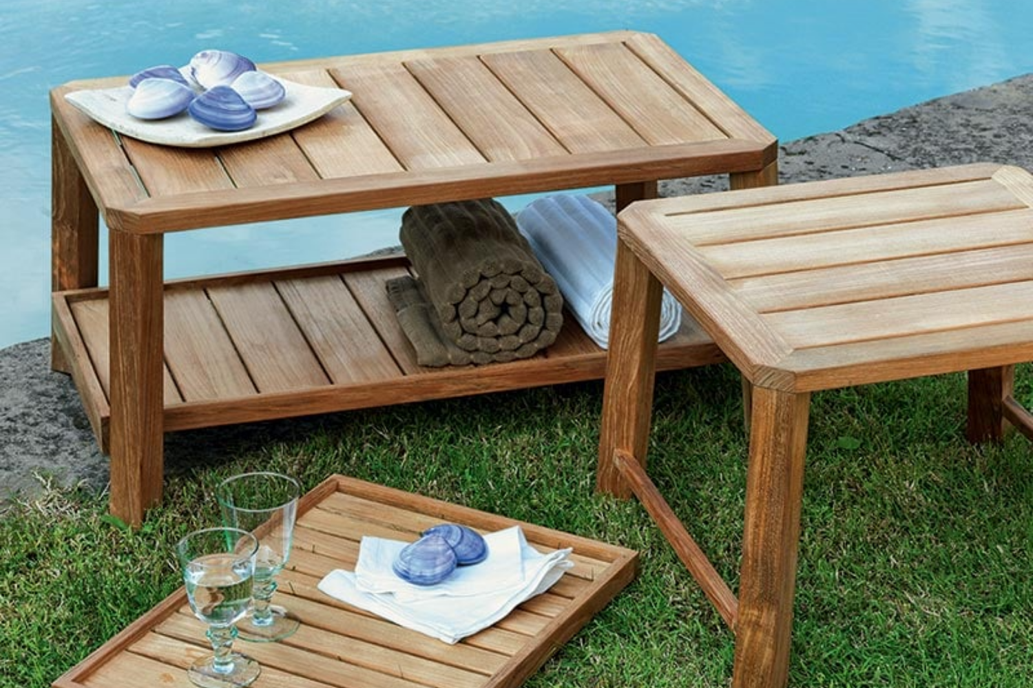 Mesa Lateral Petit Club1