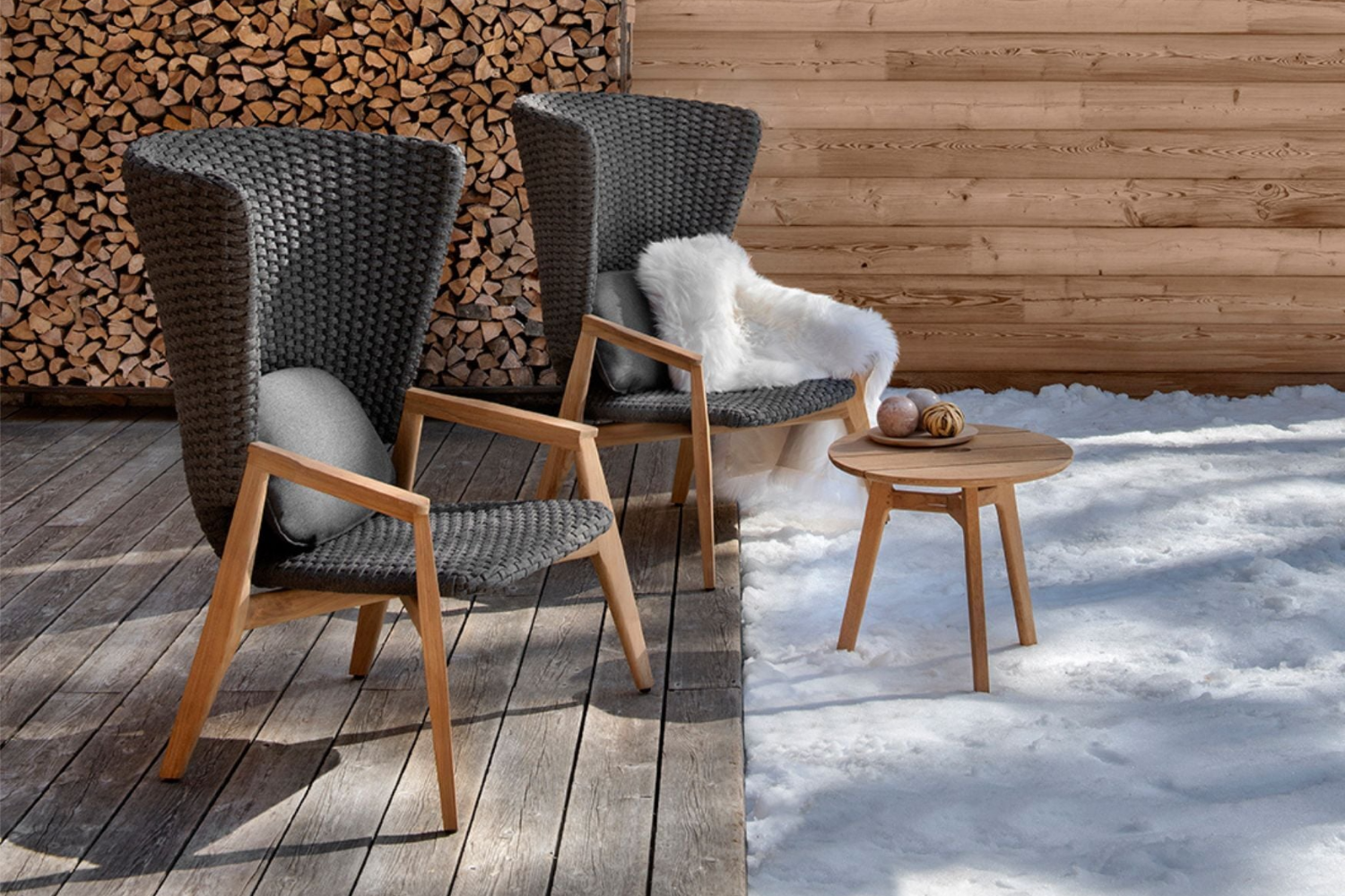 Poltrona Knit encosto alto3