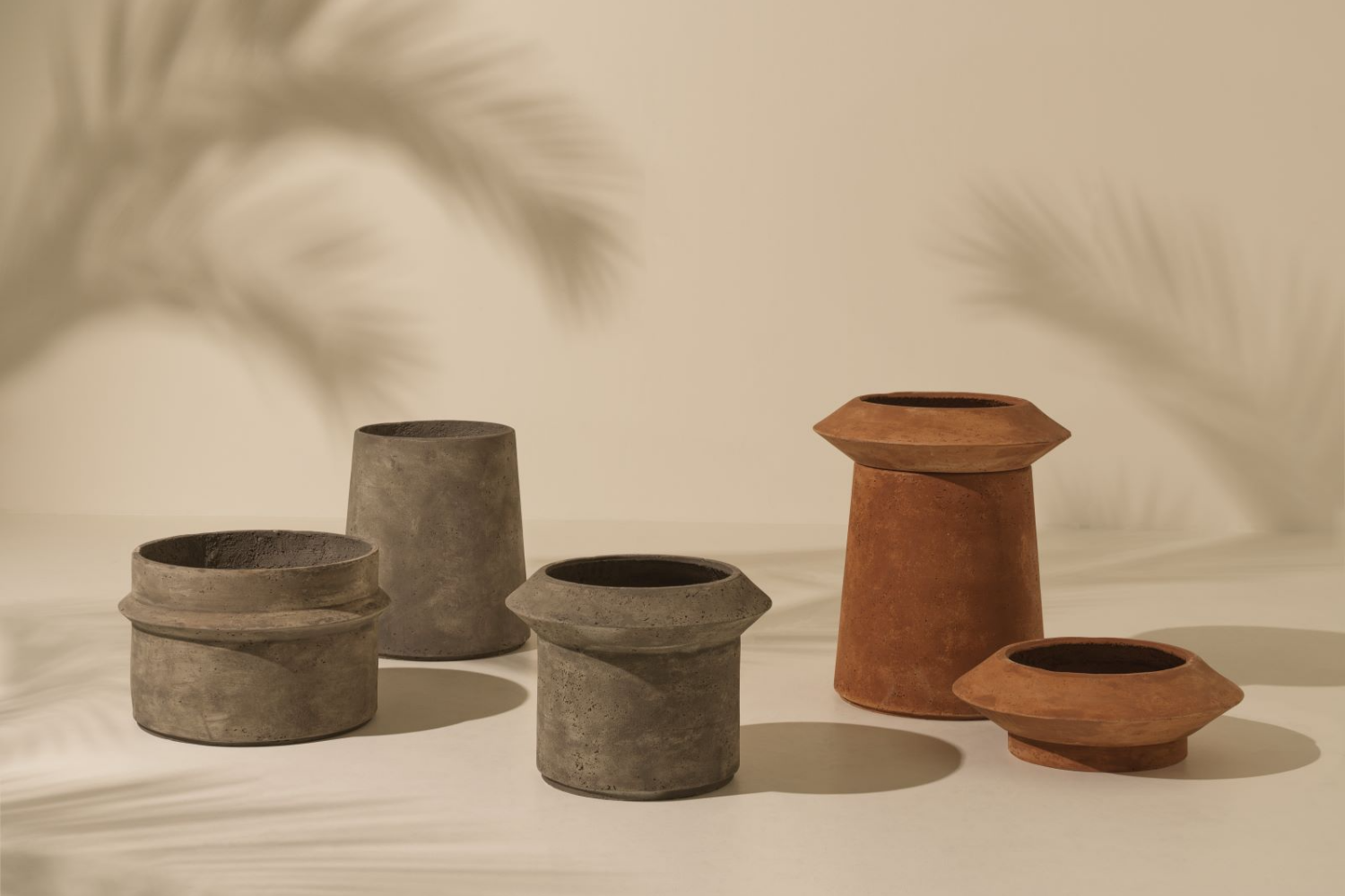 Vaso Bulbi Concrete Dahlia1