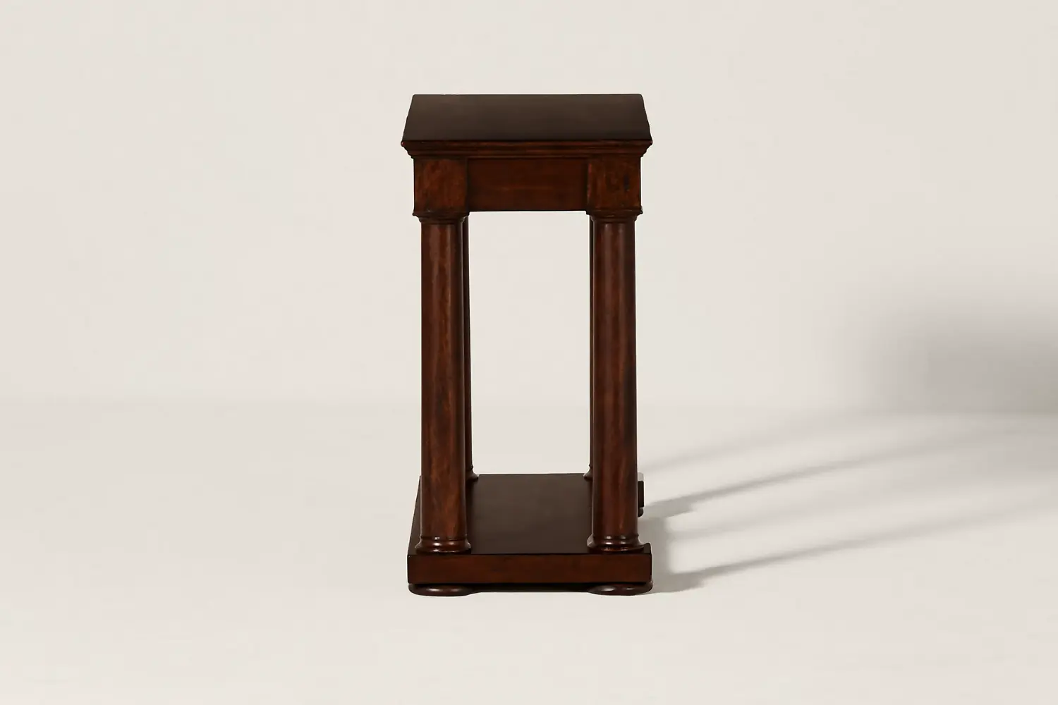 Aparador Dalehurst Small Pilar2