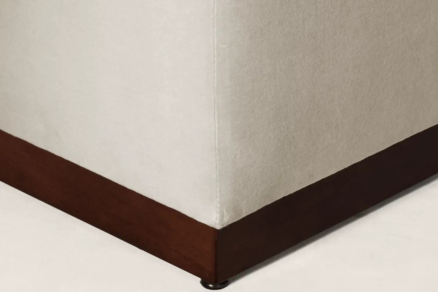 Banco Modern Hollywood2