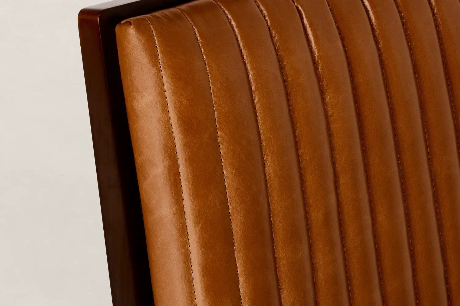 Cadeira Parker lado2