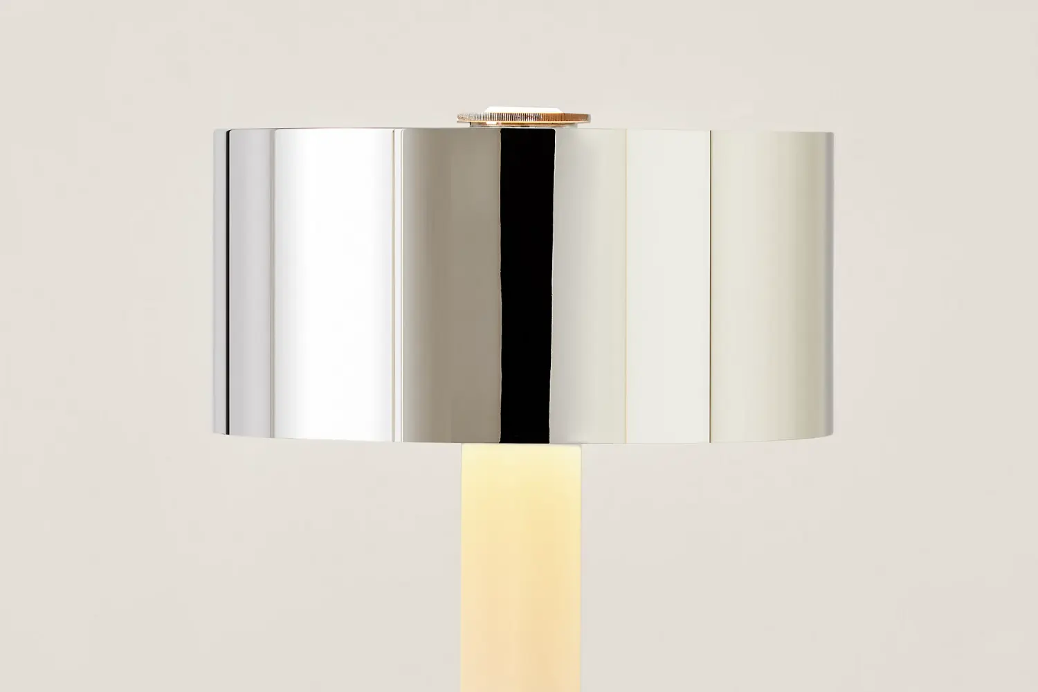 Luminária de Mesa Barton1