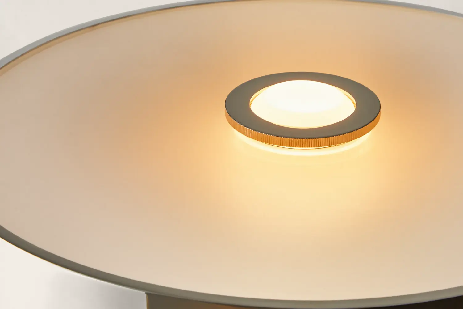 Luminária de Mesa Barton2