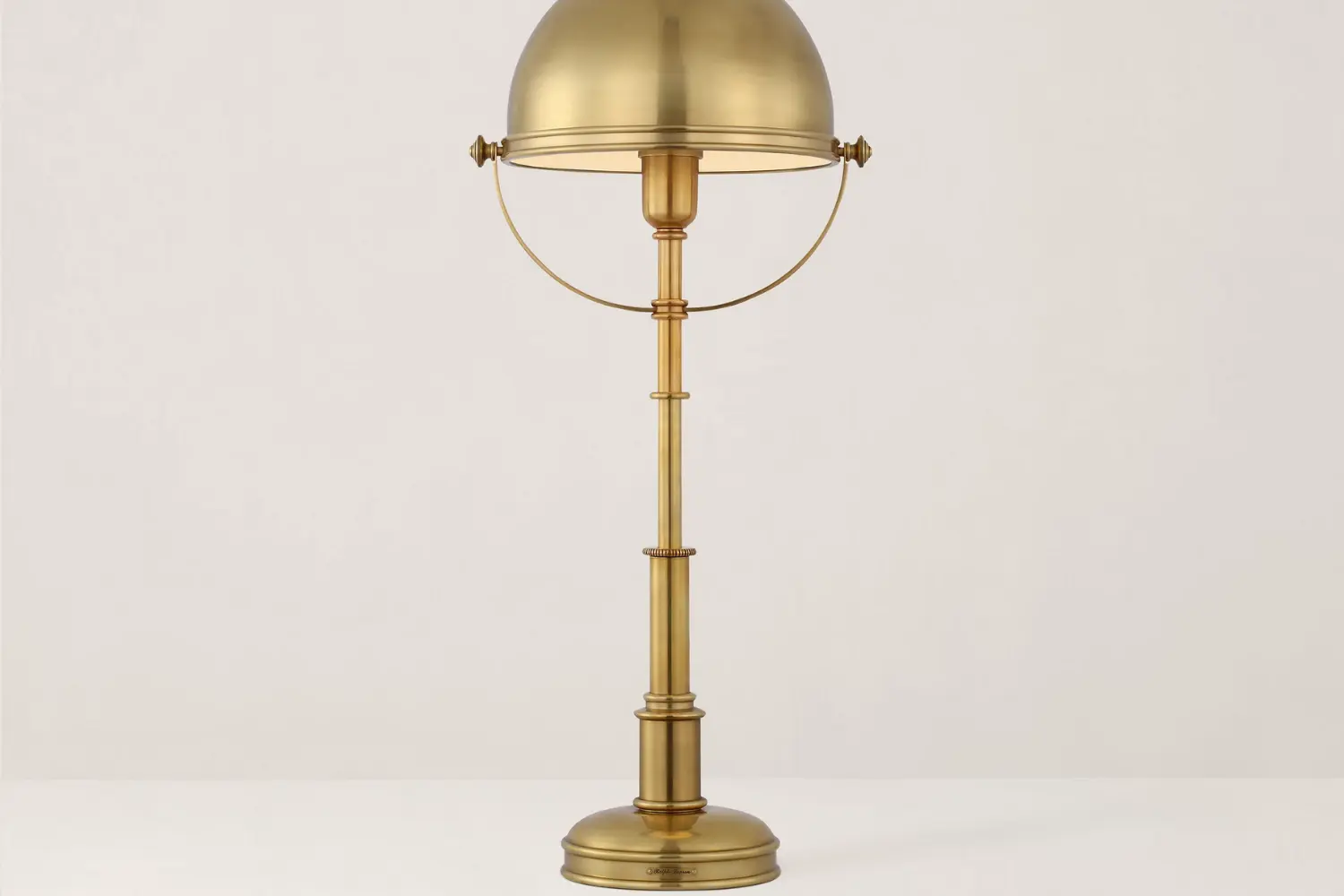 Luminária de Mesa Carthage2