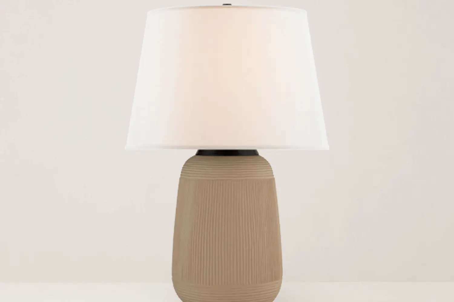 Luminária de Mesa Monterey1