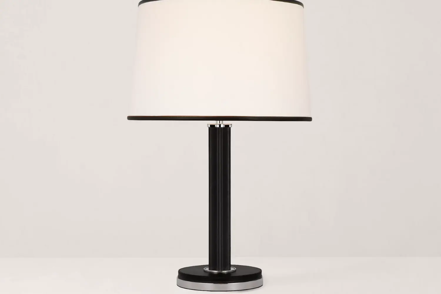 Luminária de Mesa Riley1