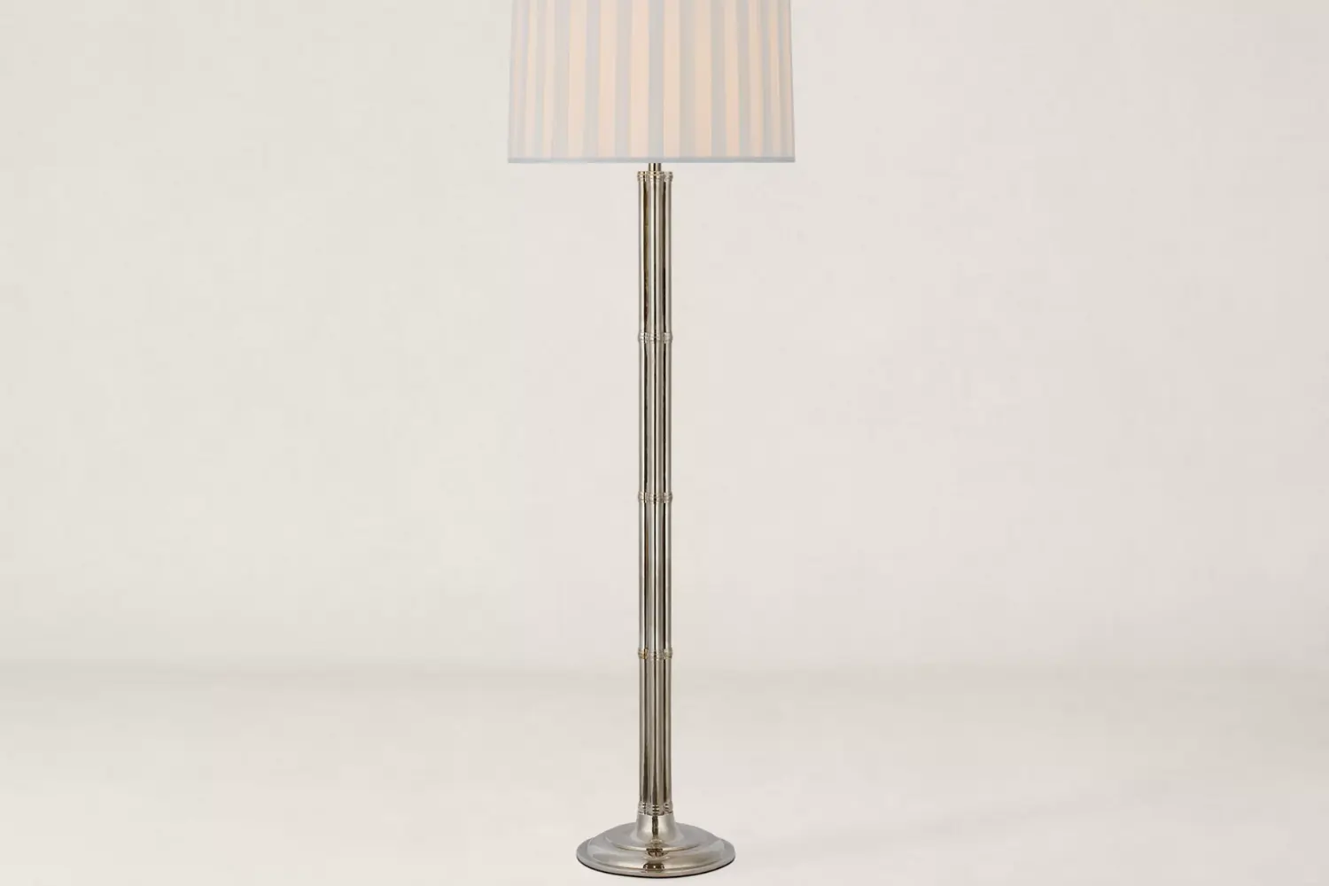 Luminária de Piso Downing1