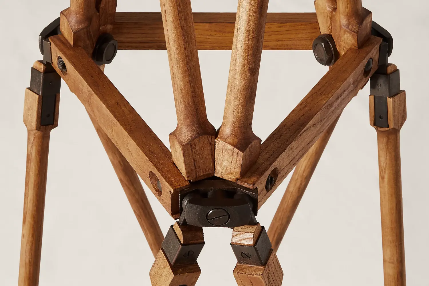 Luminária de Piso Quincy1