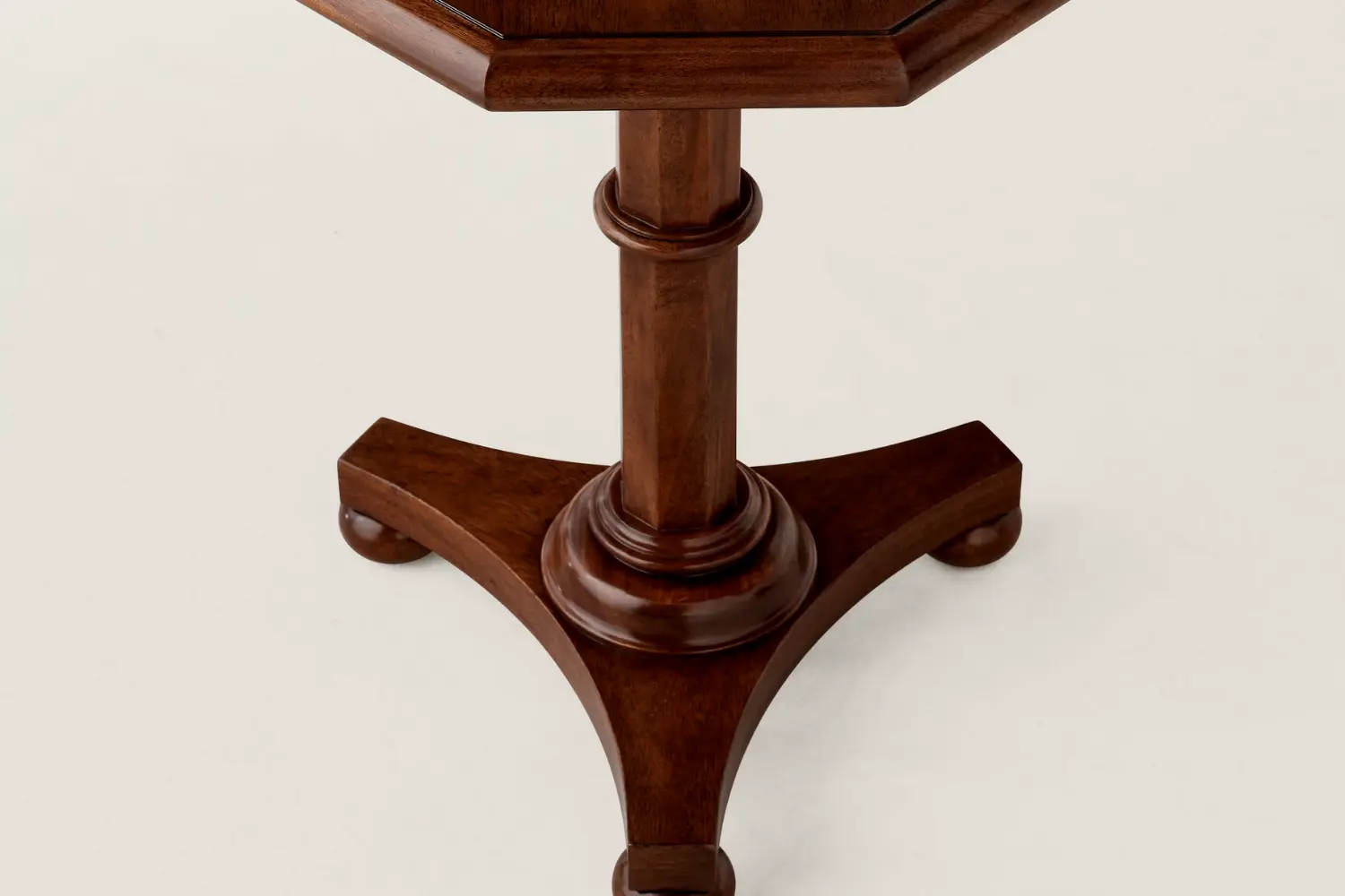 Mesa Lateral Alwyn Accent2