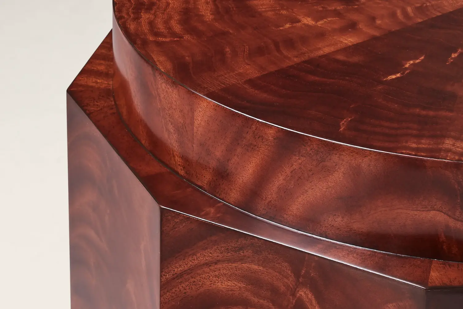 Mesa Lateral Perrin1